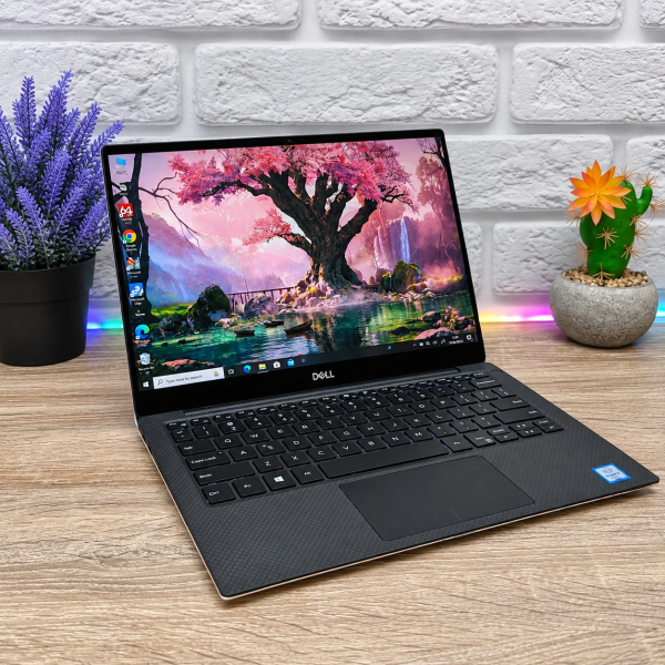 Мощный тонкий ноутбук DELL XPS 9380 13.3" Touch 4K+ IPS i7 8565U 16GB RAM 256GB SSD WIN11
