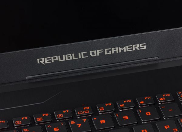 Мощный Геймерский ноутбук ASUS ROG STRIX GL702VM i7 6700HQ 17.3" Nvidia GTX 1060 6GB 16GB 512GB SSD
