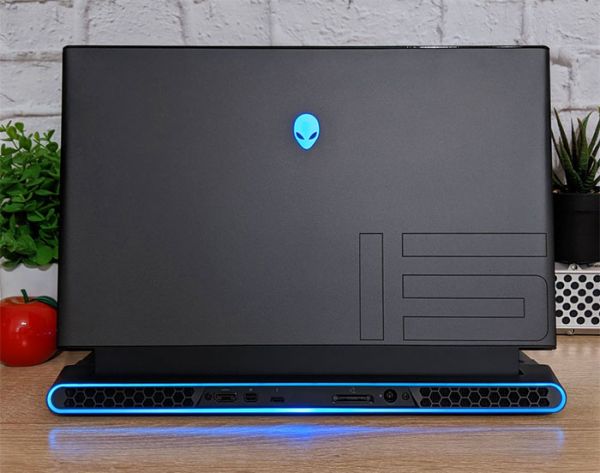 Крутой Мощный Игровой Ноутбук ALIENWARE M15 R3 P87F 15.6" IPS i7 10750H RTX 2060 6GB 16GB +SSD