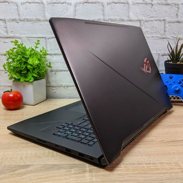 Мощный Геймерский ноутбук Asus ROG Strix Scar GL703GM 17.3" i7 8750H Nvidia GTX 1060 6GB 16GB + SSD