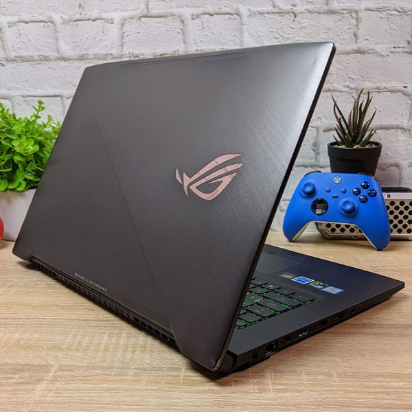 Мощный Геймерский ноутбук Asus ROG Strix Scar GL703GM 17.3" i7 8750H Nvidia GTX 1060 6GB 16GB + SSD