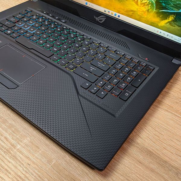 Мощный Геймерский ноутбук Asus ROG Strix Scar GL703GM 17.3" i7 8750H Nvidia GTX 1060 6GB 16GB + SSD