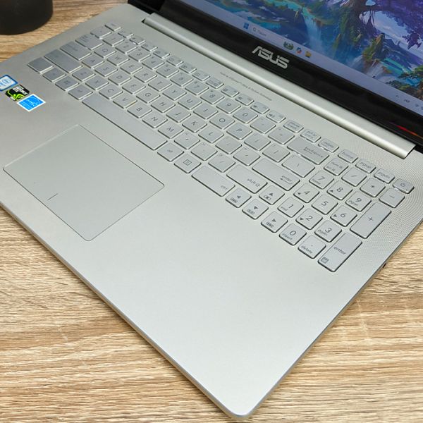БУ Ноутбук Asus Zenbook UX501V 15.6'' Touch 4K IPS i7 6700HQ GTX 960M 2GB 8GB 256GB SSD