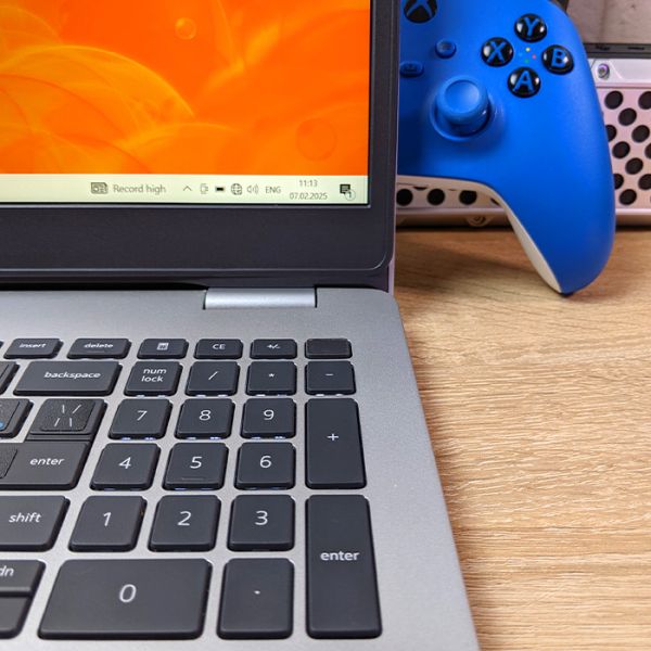 Dell Inspiron 5593 - Мощный и Компактный Ноутбук с Windows 10 и Гарантией (15.6'' i7 1065G7 16GB 256GB SSD)