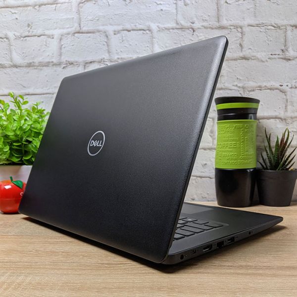Мощный ноутбук DELL Latitude 3490 14" i7 8550U Radeon R7 M460 8GB RAM 256GB SSD