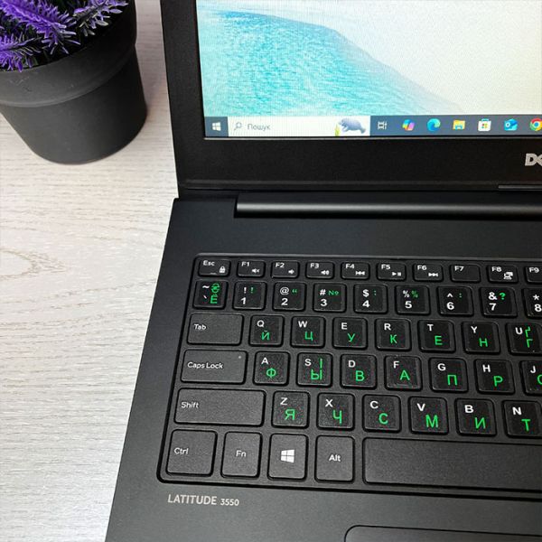 АКЦИЯ! Оригинальный Dell Latitude 3550 15.6" 8GB Intel Core i5-5200U 256GB SSD