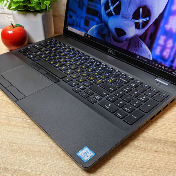 БУ Ноутбук Dell latitude 5500 15.6" FHD IPS i5 8365U 8GB DDR4 256GB SSD