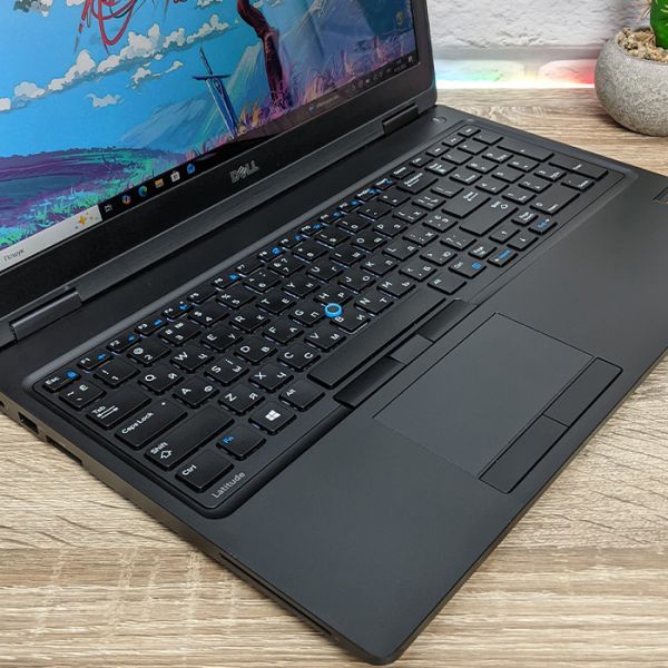 БУ Ноутбук Dell Latitude 5580 15.6'' Touch FHD IPS i5 6440HQ Nvidia 940MX 2GB 16GB 256GB SSD