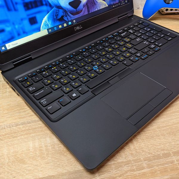 БУ ноутбук DELL Latitude 5580 15.6" FHD IPS i5 7440HQ 8GB RAM 256GB SSD