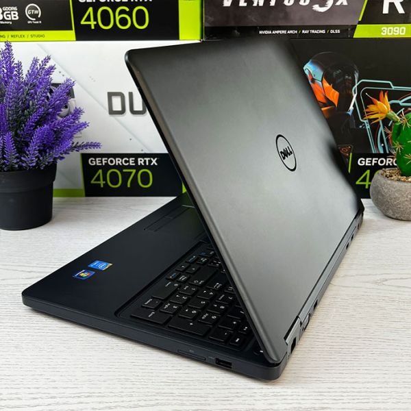 АКЦИЯ! Оригинальный Dell Latitude E5550 15.6" 8GB Intel Core i5-5300U 256GB SSD+новая батарея