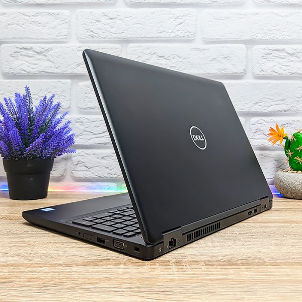 БУ Ноутбук Dell Precision 3520 15.6" FHD IPS i5 7300HQ Quadro M620 2GB 8GB 256GB SSD