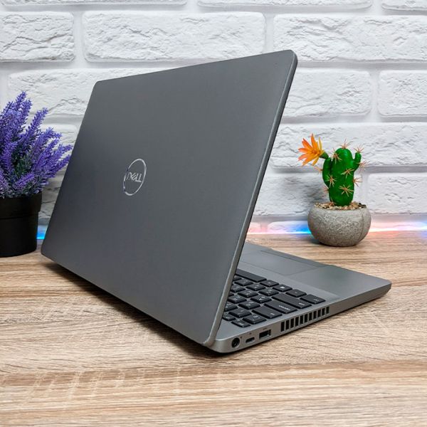 БУ Ноутбук Dell Precision 3550 15.6'' Touch FHD IPS i5-10310U 16GB 256GB SSD