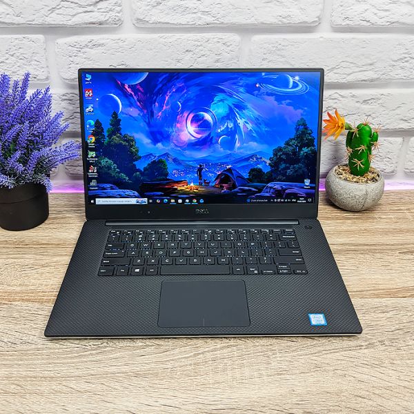БУ Ноутбук Dell Precision 5520 15.6" FHD IPS i7 7820HQ Nvidia Quadro M1200 4GB 16GB 256GB SSD