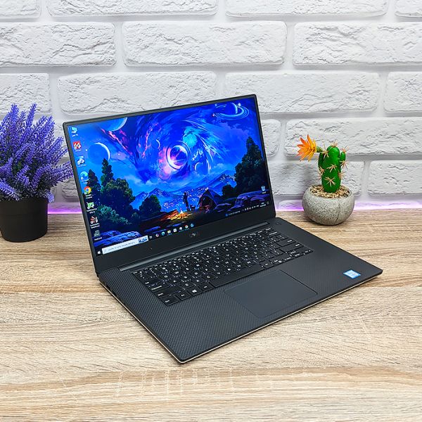 БУ Ноутбук Dell Precision 5520 15.6" FHD IPS i7 7820HQ Nvidia Quadro M1200 4GB 16GB 256GB SSD