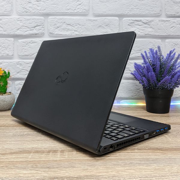 БУ Ноутбук Fujitsu LifeBook A357 15.6'' HD Ready IPS i5 7200U 8GB 128GB SSD
