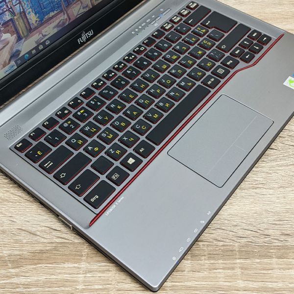 БУ Ноутбук Fujitsu Lifebook E743 14'' HD+ TN i5 3340M 8GB 128GB SSD