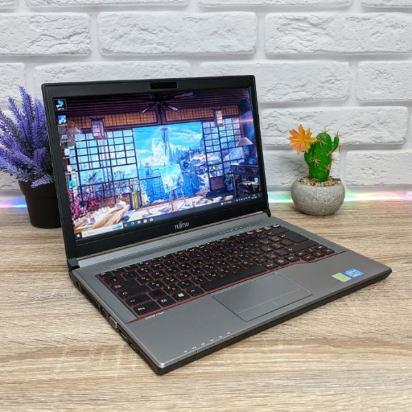 БУ Ноутбук Fujitsu Lifebook E743 14'' HD+ TN i5 3340M 8GB 128GB SSD