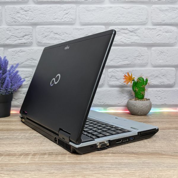 БУ Ноутбук Fujitsu Lifebook E781 15.6'' HD+ TN i5 2430M 8GB 128GB SSD