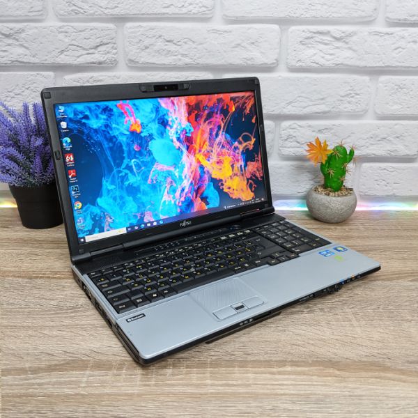 БУ Ноутбук Fujitsu Lifebook E781 15.6'' HD+ TN i5 2430M 8GB 128GB SSD