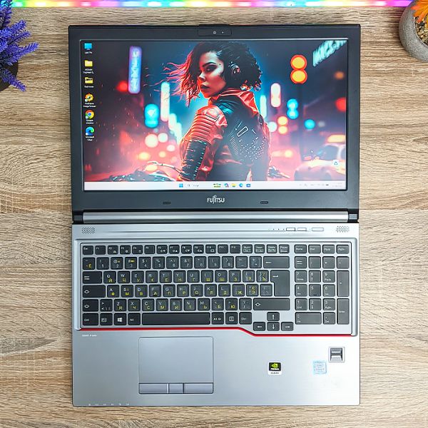 БУ Ноутбук Fujitsu Celsius H770 15.6" FHD IPS i7 7700HQ Quadro M1200 4GB 16GB 512GB SSD
