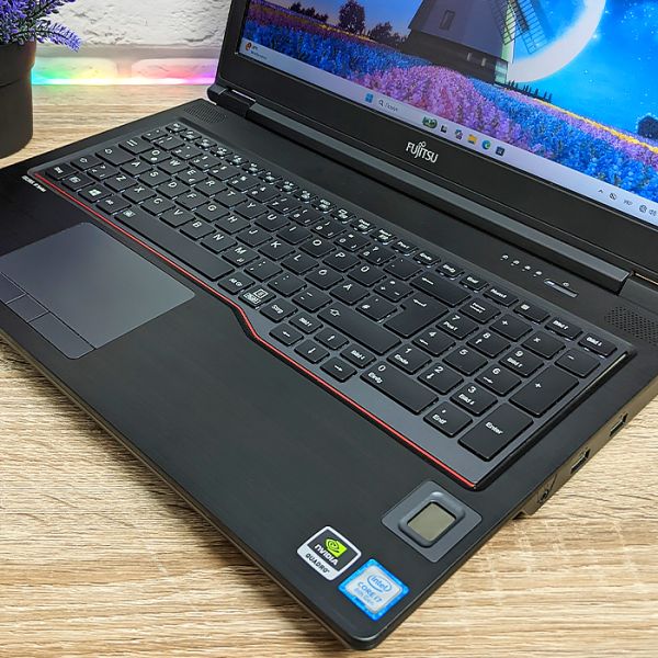 БУ Ноутбук Fujitsu Celsius H780 15.6" FHD IPS i7 8750H Quadro P600 4GB 16GB 512GB SSD