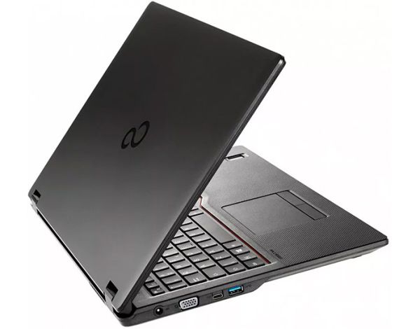 Бизнес Ноутбук Fujitsu LIFEBOOK E458 15.6" i5 7200U 8GB RAM 256GB SSD
