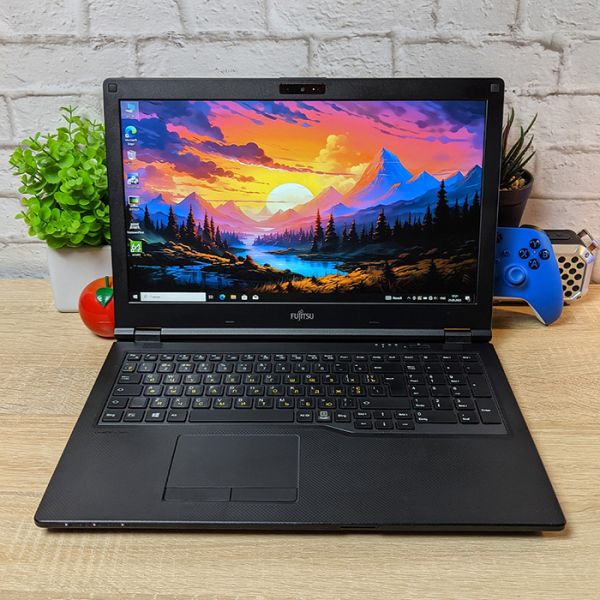 Бизнес Ноутбук Fujitsu LIFEBOOK E458 15.6" i5 7200U 8GB RAM 256GB SSD