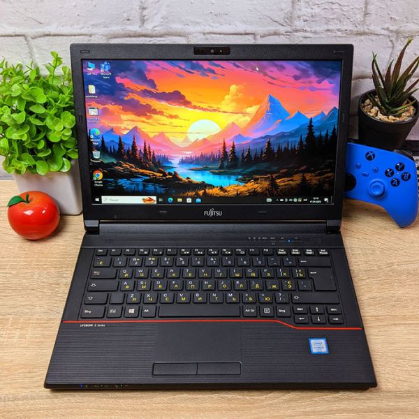Отличный Ноутбук Fujitsu LIFEBOOK E546 14" i5 6200U 8GB RAM 128GB SSD