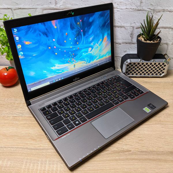Бизнес Ноутбук Fujitsu LIFEBOOK E744 14" i5 4300M 8GB RAM 256GB SSD