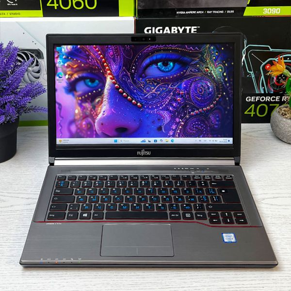 Офисный Ноутбук Fujitsu LIFEBOOK E746 14" i5 6200U 8GB RAM 256GB SSD