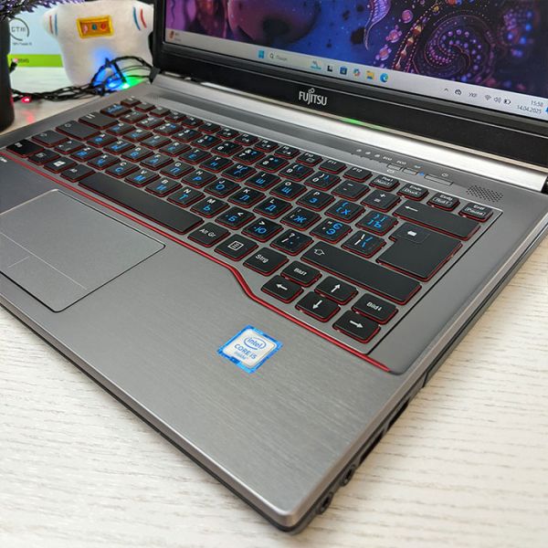 Офисный Ноутбук Fujitsu LIFEBOOK E746 14" i5 6200U 8GB RAM 256GB SSD
