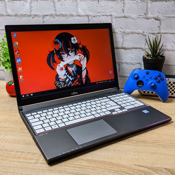 БУ Ноутбук Fujitsu LIFEBOOK E756 White 15.6" HD Ready IPS i5 6300U 8GB RAM 256GB SSD+ веб камера в подарок