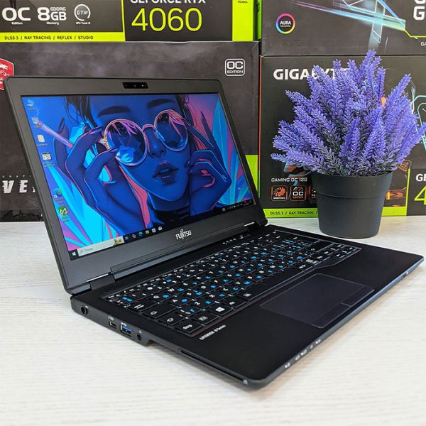БУ Ноутбук Fujitsu LIFEBOOK U729 12.5" FHD IPS i5-8265U 8GB RAM 240GB SSD