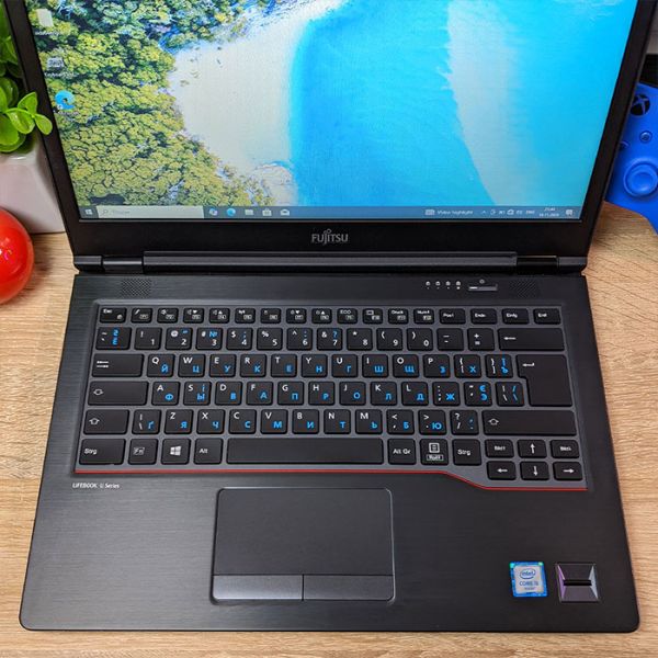 Бизнес Ноутбук Fujitsu LIFEBOOK U747 14" i5 6200U 8GB RAM 128GB SSD