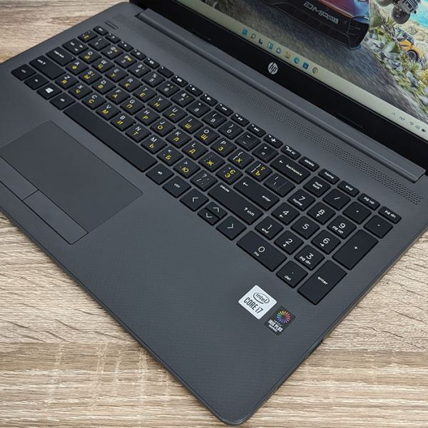 БУ Ноутбук HP 250 G7 15.6'' FHD TN i7 1065G7 Iris Plus 16GB 256GB SSD