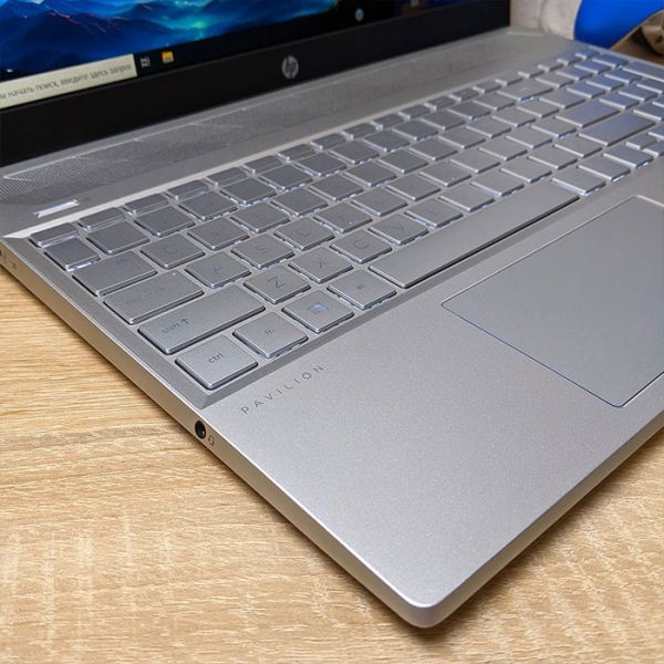 Производительный Ноутбук HP Pavilion 15 cs3065cl 15.6" Touch Screen i7-1065G7 16GB 256GB SSD
