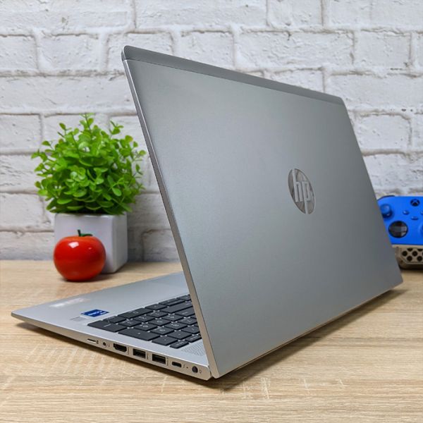 HP Probook 650 G8 - Игровой Ноутбук с Windows 10 и Гарантией (15.6'' i7 1165G7 16GB 256GB SSD)