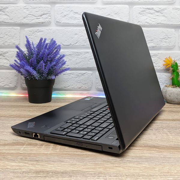 БУ Ноутбук Lenovo ThinkPad E570 15.6'' FHD IPS i7 7500U GTX 950M 2GB 16GB 256GB SSD