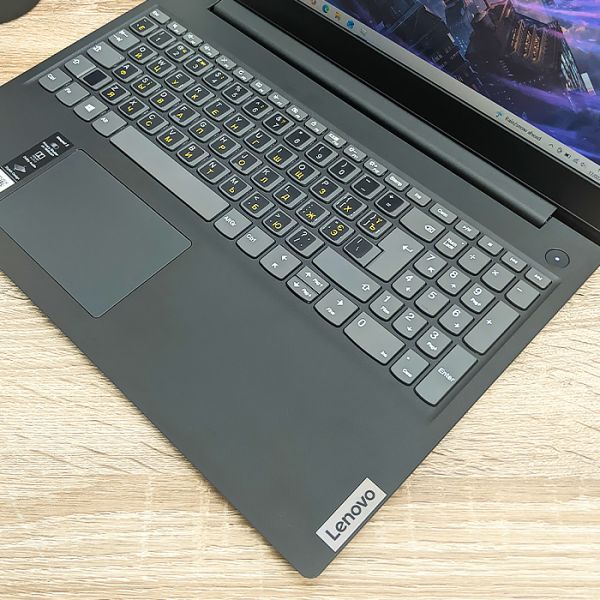 БУ ноутбук Lenovo IdeaPad 3 15ADA05 15.6'' FHD IPS AMD 3020E Radeon RX Vega 8GB 256GB SSD