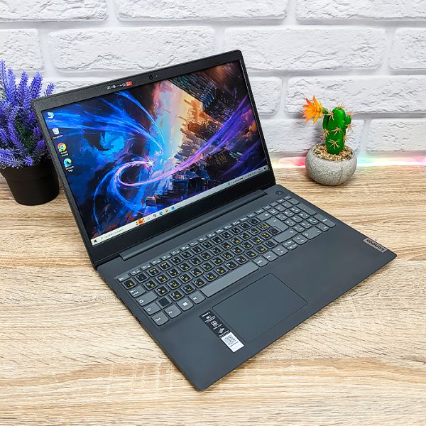 БУ ноутбук Lenovo IdeaPad 3 15ADA05 15.6'' FHD IPS AMD 3020E Radeon RX Vega 8GB 256GB SSD