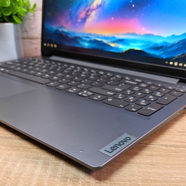 Lenovo IdeaPad 3 15iTL6 - Мощный и Компактный Ноутбук с Windows 10 и Гарантией (15.6'' i5 1135G7 20GB 1TB SSD)