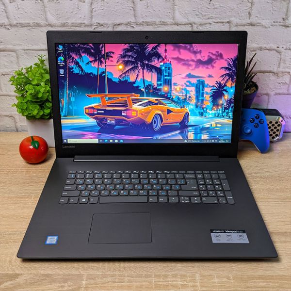 БУ ноутбук Lenovo Ideapad 330-17IKB 17.3" HD+ IPS i5 8250U 16GB +SSD