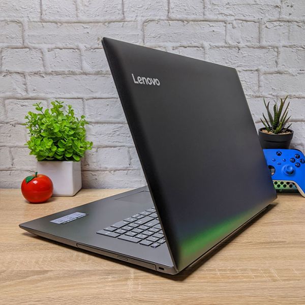 БУ ноутбук Lenovo Ideapad 330-17IKB 17.3" HD+ IPS i5 8250U 16GB +SSD