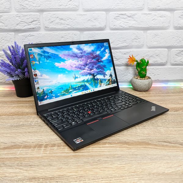 БУ Ноутбук Lenovo ThinkPad E15 Gen2 15.6'' FHD IPS Ryzen 5 4500U 16GB 256GB SSD
