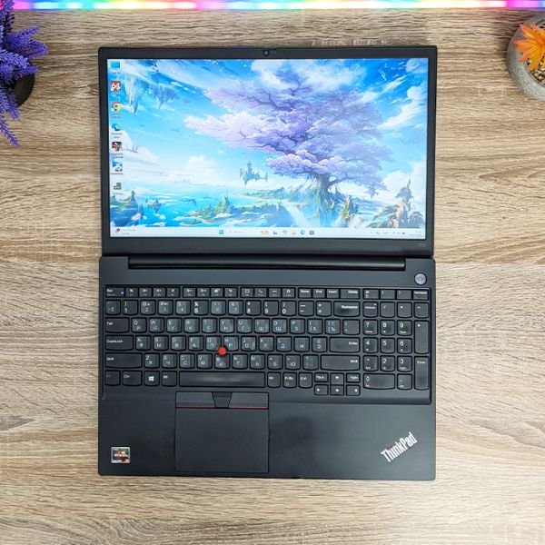 БУ Ноутбук Lenovo ThinkPad E15 Gen2 15.6'' FHD IPS Ryzen 5 4500U 16GB 256GB SSD