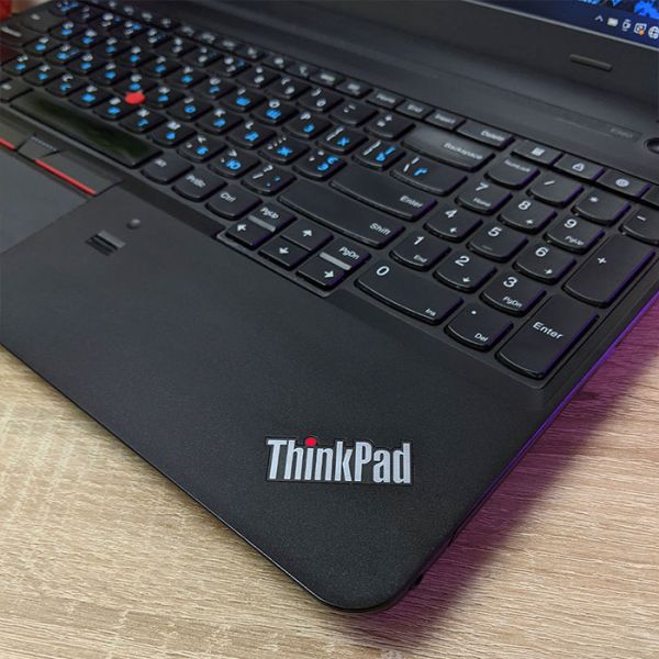 Хороший бизнес Ноутбук Lenovo ThinkPad E560 15.6" i7 6500U R7 M370 8GB 256GB SSD