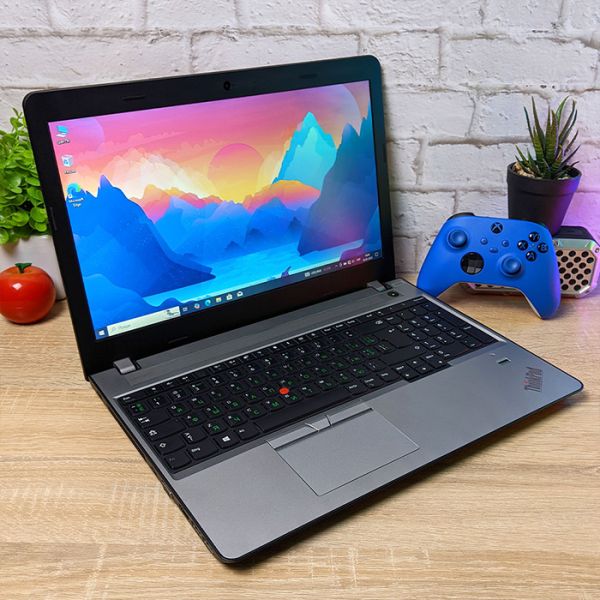 БУ Ноутбук Lenovo ThinkPad E570 Black 15.6" HD Ready TN i5 6200U 8GB 256GB SSD