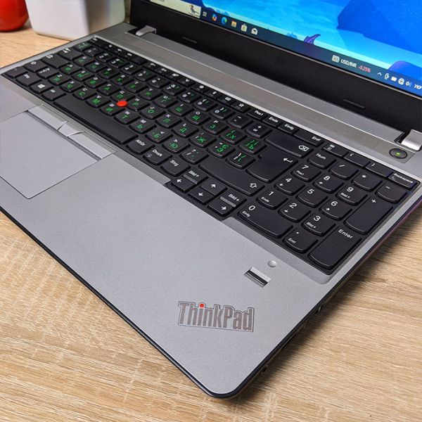 БУ Ноутбук Lenovo ThinkPad E570 Black 15.6" HD Ready TN i5 6200U 8GB 256GB SSD