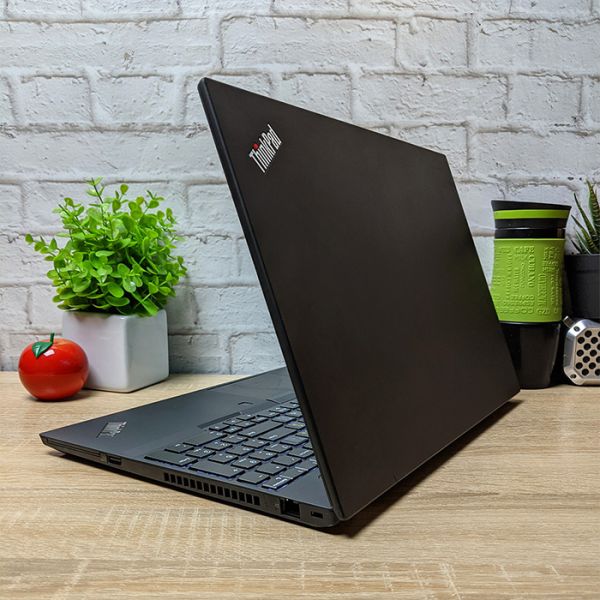 Lenovo Thinkpad T15 - Игровой Ноутбук с Windows 11 и Гарантией (15.6'' i7 1165G7 16GB 256GB SSD)