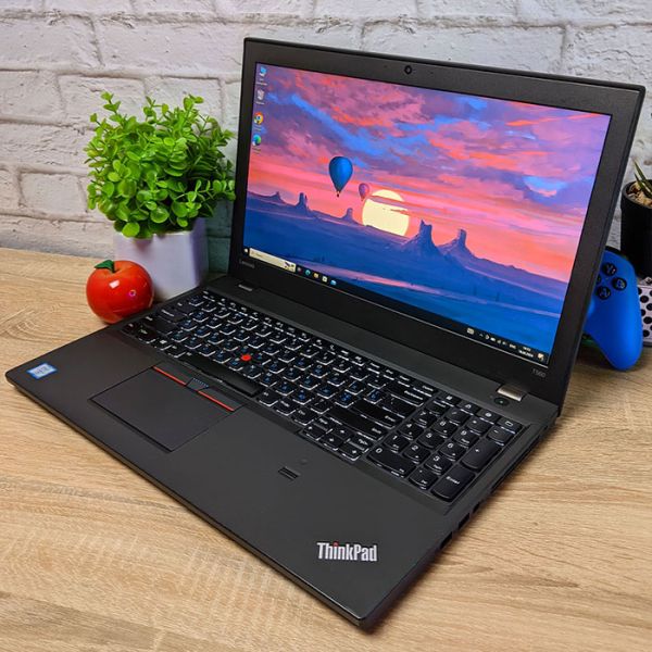 БУ Ноутбук Lenovo ThinkPad T560 15.6" FHD TN i5 6300U 8GB 256GB SSD двойная батарея